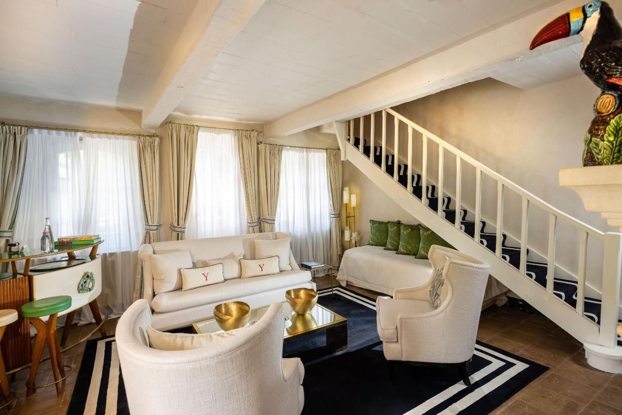 Suite su 2 Livelli con Terrazza e Vista Giardino